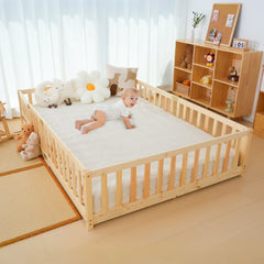 Slsy Twin Size Toddler Floor Bed, Solid Wood Montessori Bed Frame with Fence & Door Montessori Floor Bed Crib with Safety Guardrails for Girls and Boys